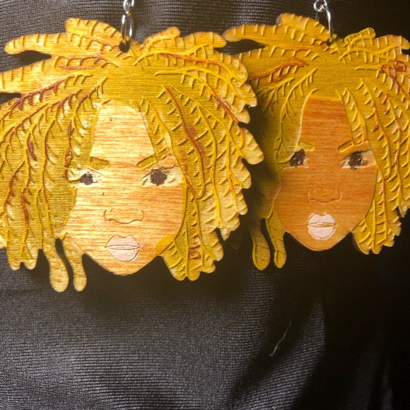 Homemade earrings - Picture 4 of 4